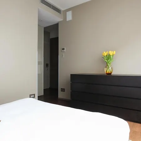 Nj Hotels & Apartments San Pietro All'Orto 6 Milan Exterior photo