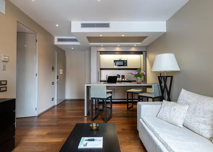 Nj Hotels & Apartments San Pietro All\'Orto 6