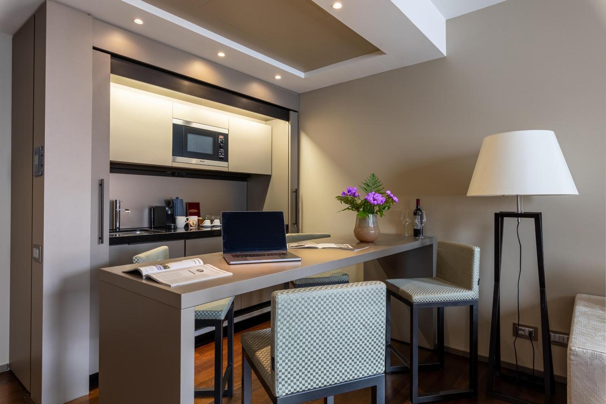 Nj Hotels&apartments * Milaan